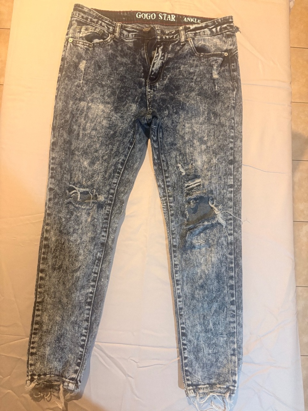 Woman’s ankle jeans
